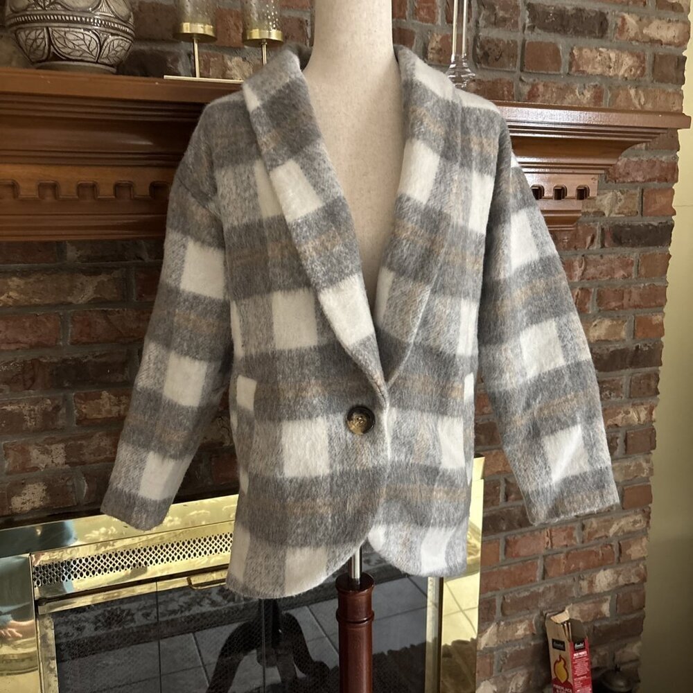 Evereve Oversized Coat Gray Silky Soft Size XS Lined plaid